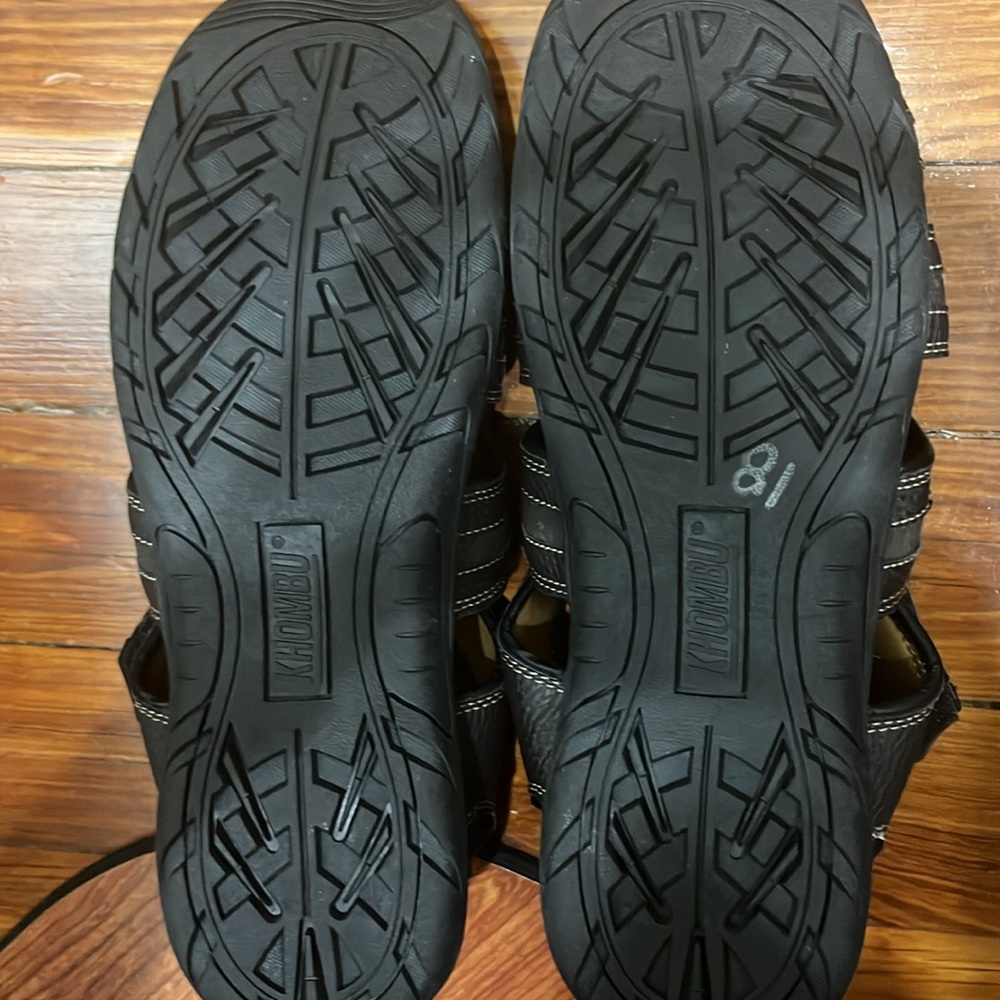 NEW! NEVER WORN! Men’s Brown Leather Sandals I purchased for my Dad-never worn - Picture 4 of 6